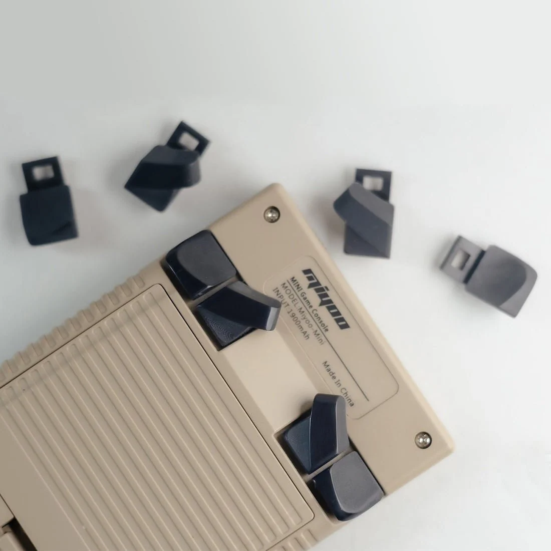 适用于 Miyoo Mini V4 的 3D 打印替换肩键