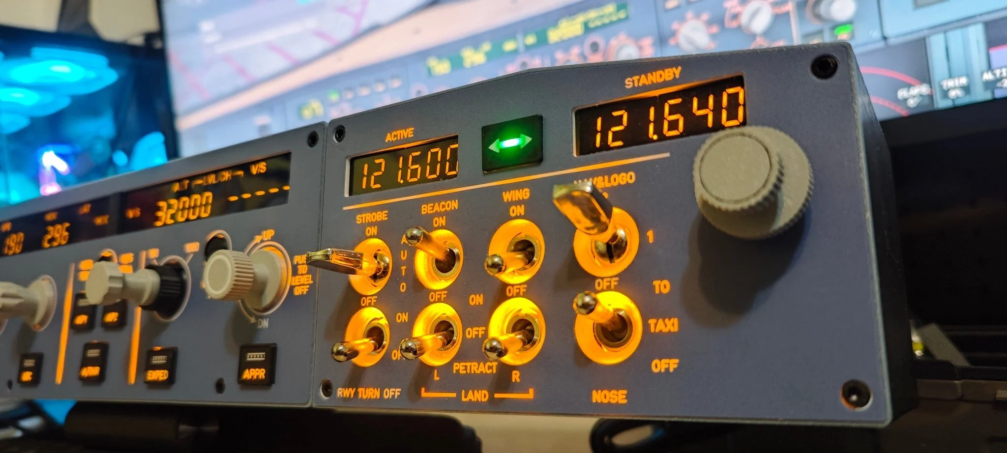 D108 一体式 A320 家用座舱面板 - 集成 FCU+左侧 EFIS+自定义灯光/频率模块 适用于 Windows MSFS2020、X-Plane 12（Fenix、FBW、Toliss）预售：15 天