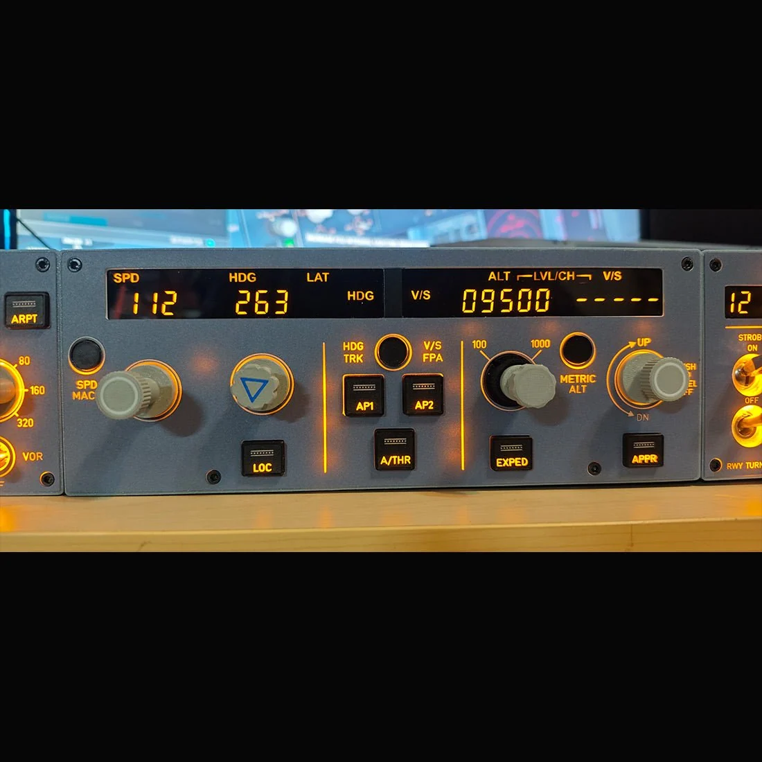 D108 一体式 A320 家用座舱面板 - 集成 FCU+左侧 EFIS+ECAM/起落架/自动刹车警告 适用于 Windows MSFS2020、X-Plane 12（Fenix、FBW、Toliss）预售：15 天
