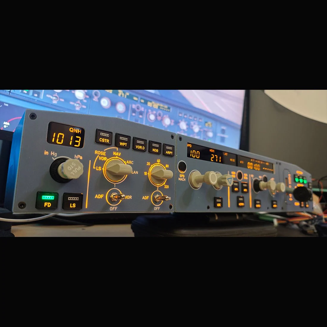 D108 一体式 A320 家用座舱面板 - 集成 FCU+左侧 EFIS+ECAM/起落架/自动刹车警告 适用于 Windows MSFS2020、X-Plane 12（Fenix、FBW、Toliss）预售：15 天