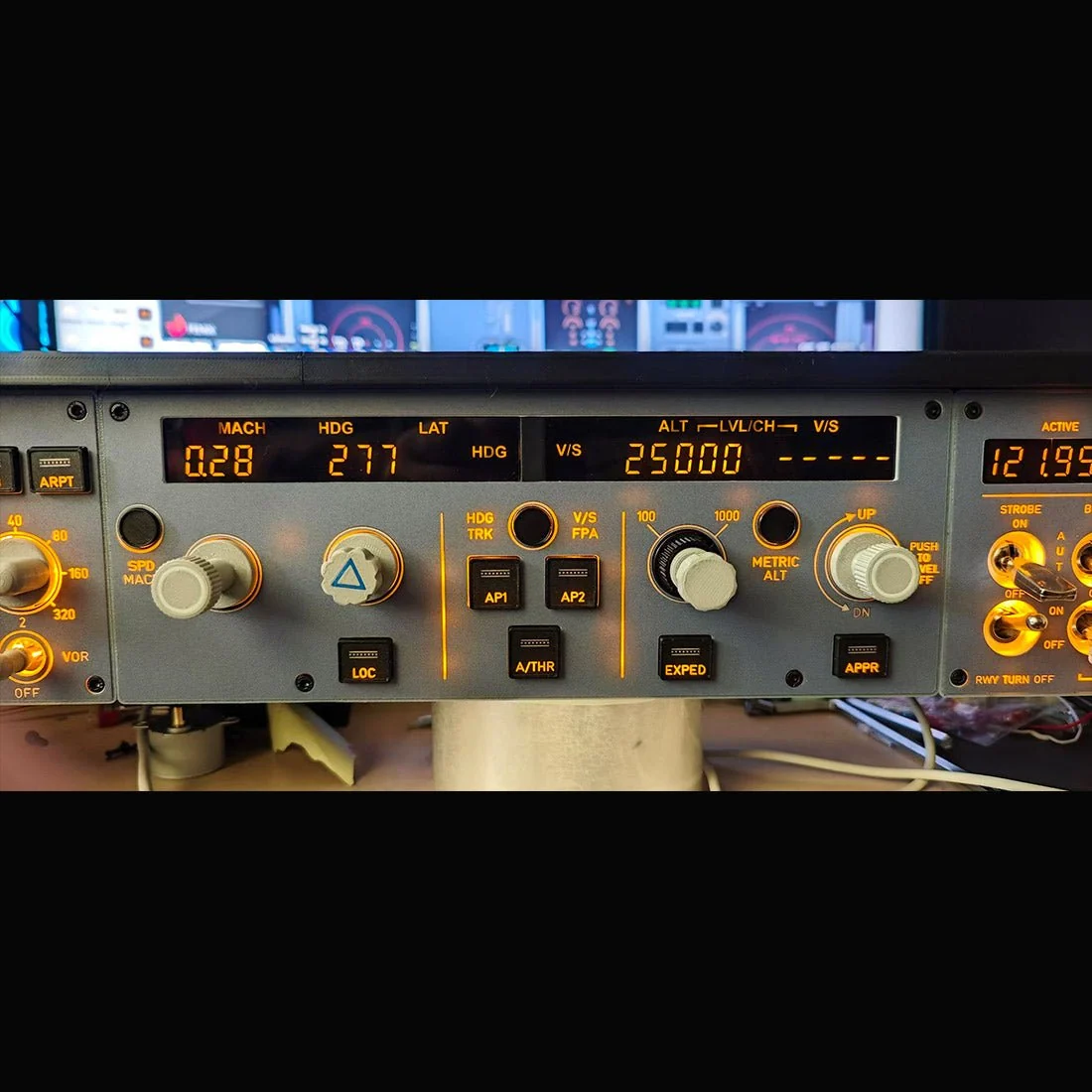 D108 一体式 A320 家用座舱面板 - 集成 FCU+左侧 EFIS+ECAM/起落架/自动刹车警告 适用于 Windows MSFS2020、X-Plane 12（Fenix、FBW、Toliss）预售：15 天