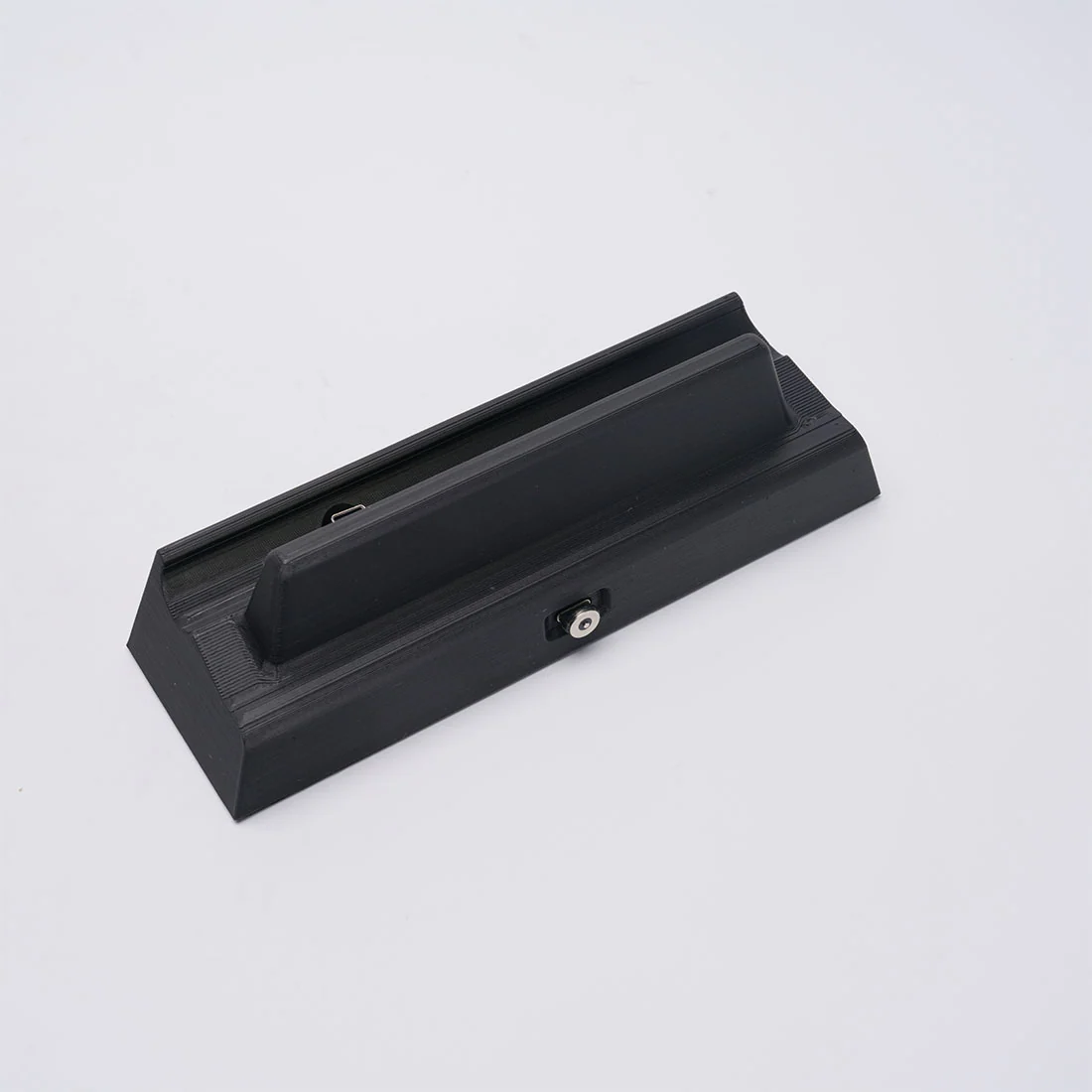 RG55G1 Magnetic Charging Dock
