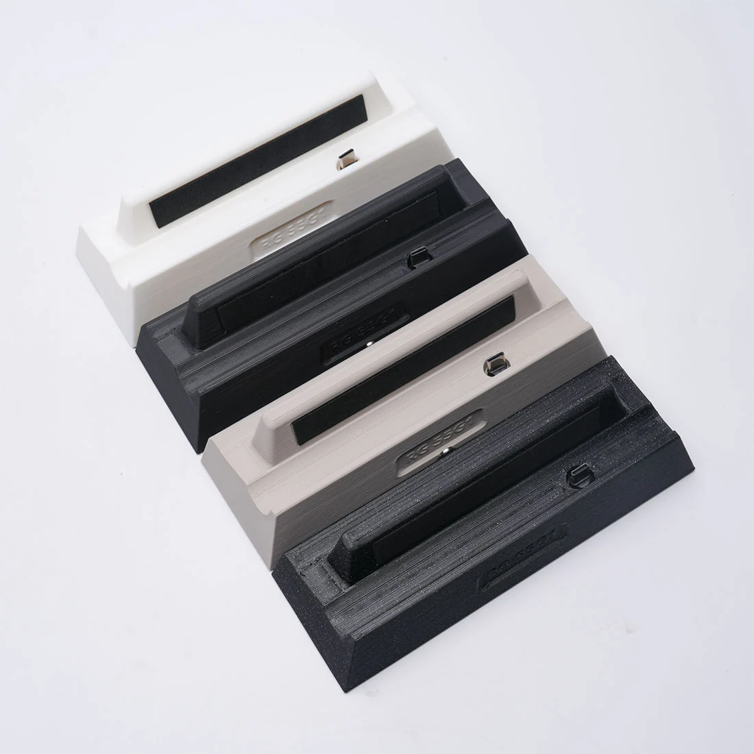 RG55G1 Magnetic Charging Dock