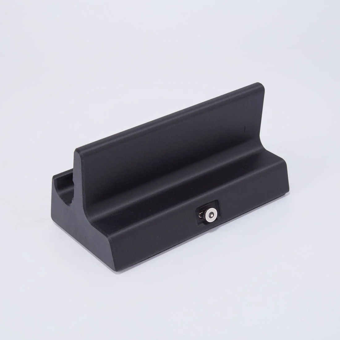 3D Printed Magnetic Charging Dock for RG557 Handheld Game Console