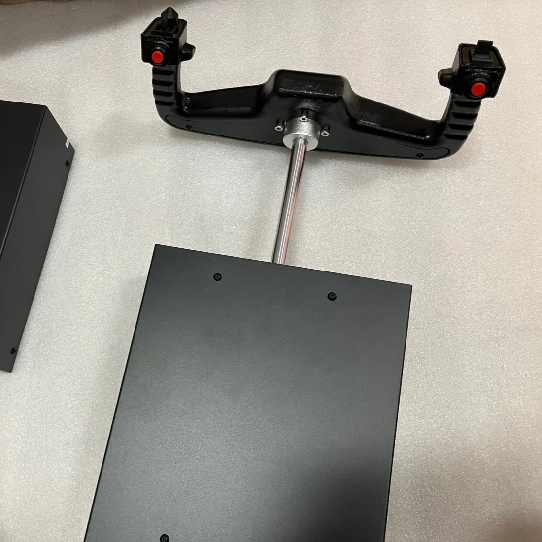 LARSENSIM Desktop Flight Sim Control Metal Housing Panel with Integrated Display for Windows, Compatible with X-Plane MSFS, D40/D42/172 Aircraft Models(Pre order:35 days)