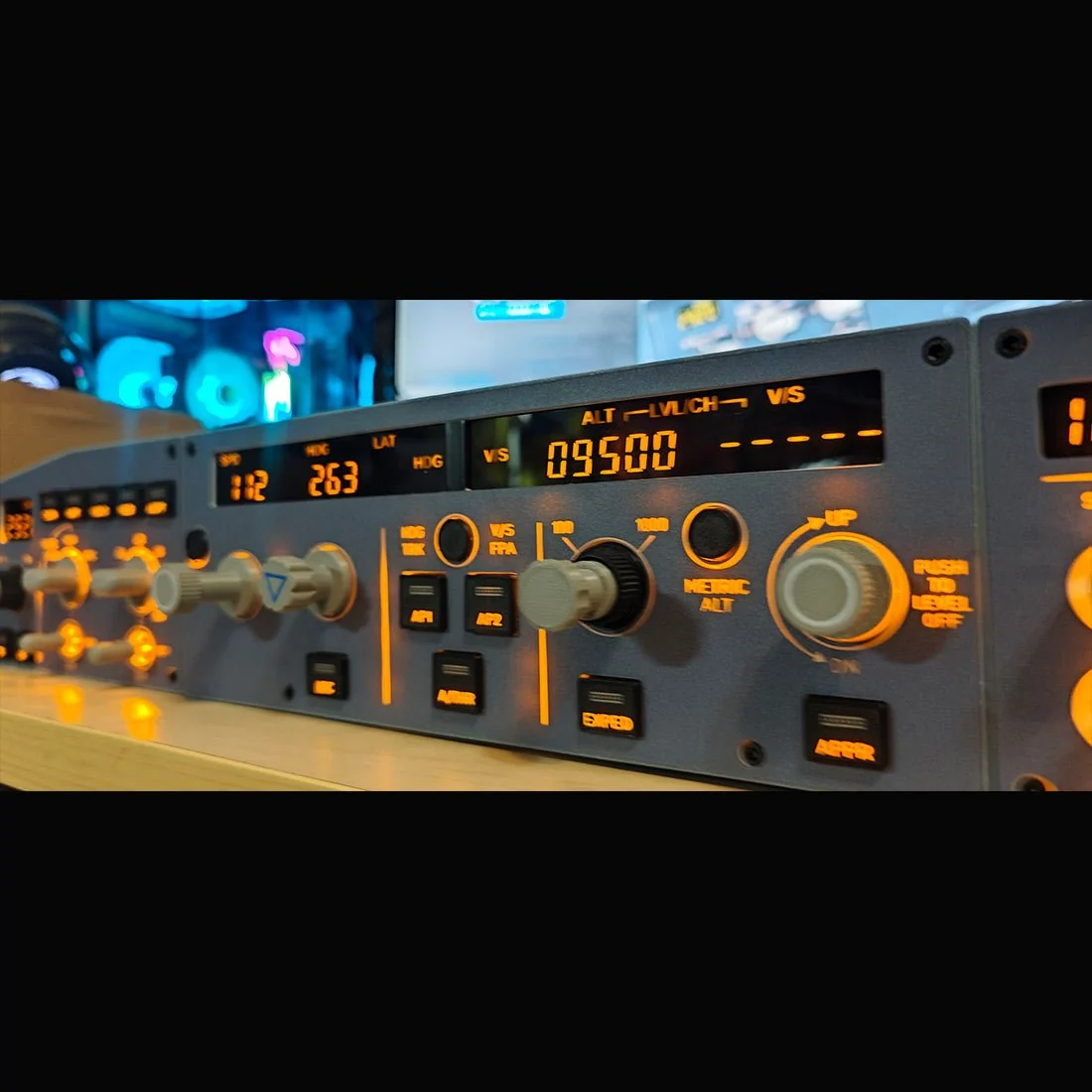 D108 一体式 A320 家用座舱面板 - 集成 FCU+左侧 EFIS+ECAM/起落架/自动刹车警告 适用于 Windows MSFS2020、X-Plane 12（Fenix、FBW、Toliss）预售：15 天