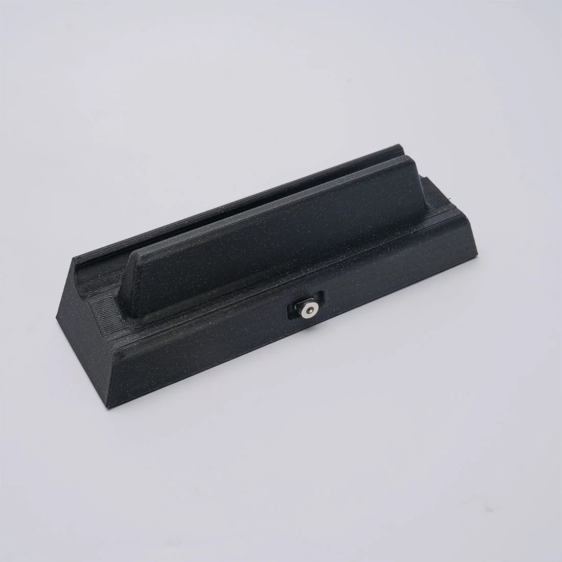 RG55G1 Magnetic Charging Dock